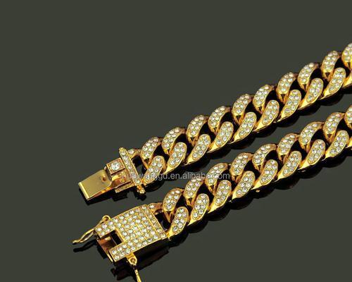 选择什么样的链是最适合金毛的？（金毛犬领养的好帮手——挑选合适的项圈链）